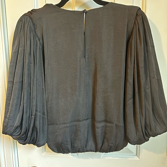 Banana Republic Cropped Wrap Pleated Blouse BNWT - Picture 4 of 6